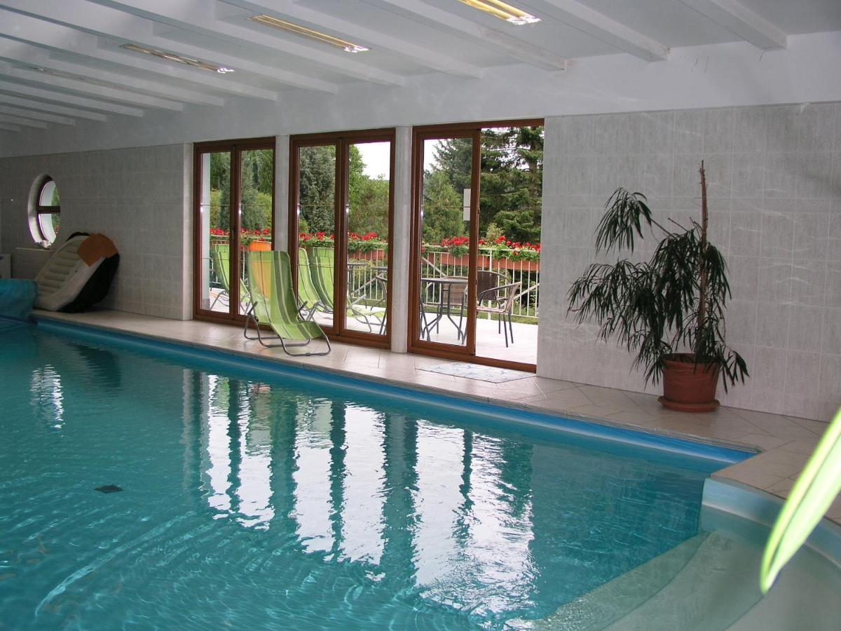 Villa Vlasta Karlovy Vary Exterior foto